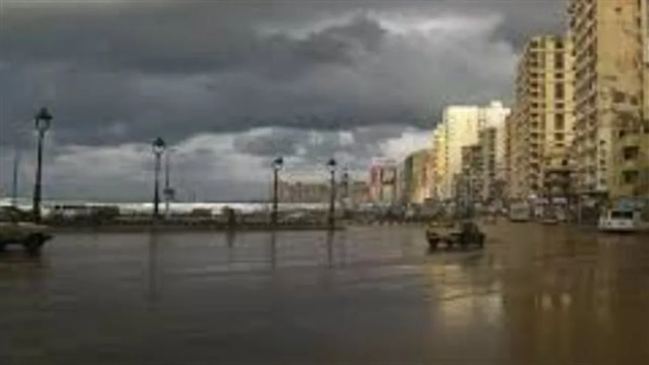 تعديل جذري.. وزير التعليم يؤجل امتحانات الشهر في المحافظات غير المتضررة